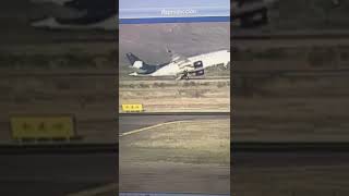 Incident Aeromexico E170 at Chihuahua on Apr 10th 2019 wing tip strike on departure [upl. by Rawdon]