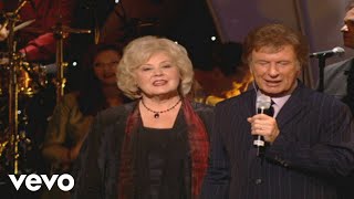 Gaither Vocal Band  Something Beautiful Live [upl. by Niwrehs]