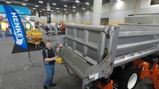 Henke Under Tailgate Spreader Demo [upl. by Caitrin]