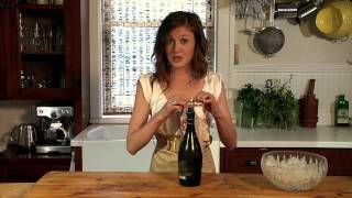 How to Open Prosecco [upl. by Ainirtac424]