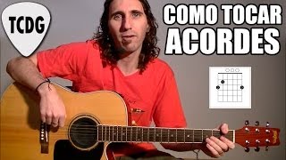 Como Tocar Acordes De Guitarra Acústica Para Principiantes 1 Mayores y Menores TCDG [upl. by Nonarb]