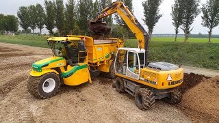 Spreading chicken manure  Ploeger AT4103 DNMS Tebbe Spreader [upl. by Asimaj48]